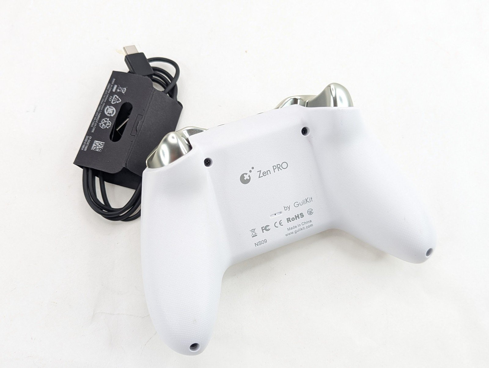 Gulikit KingKong 2 Pro Wireless Nintendo Switch Controller White 3 Gulikit KingKong 2 Pro Wireless Nintendo Switch Controller White - Image 3