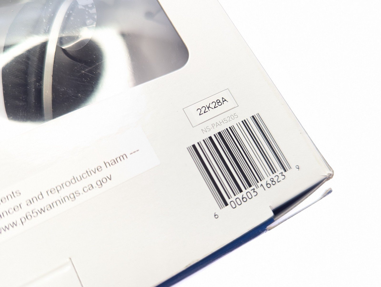 2x Insignia On-Ear Wired Stereo Headset NS-PAH5205 - PACK OF 2 - Black 3 2x Insignia On-Ear Wired Stereo Headset NS-PAH5205 - PACK OF 2 - Black - Image 3