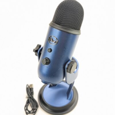 Blue Yeti Professional Multi-Pattern USB Condenser Microphone - Midnight Blue
