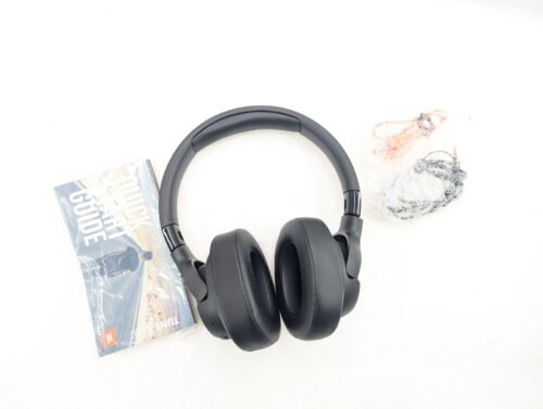 JBL TUNE 700BT Wireless Over-Ear Headphones (Black) - Image 3