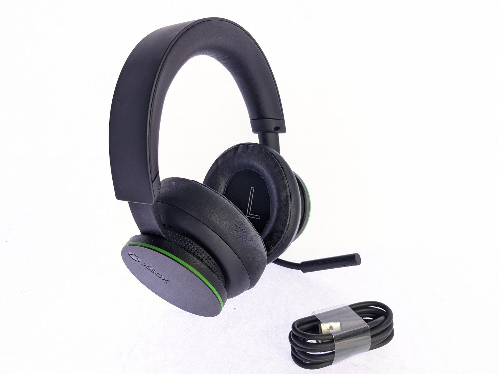 Microsoft Xbox Wireless Headset Xbox Series X|S Xbox One Windows - Black 3 Microsoft Xbox Wireless Headset Xbox Series X|S Xbox One Windows - Black - Image 3