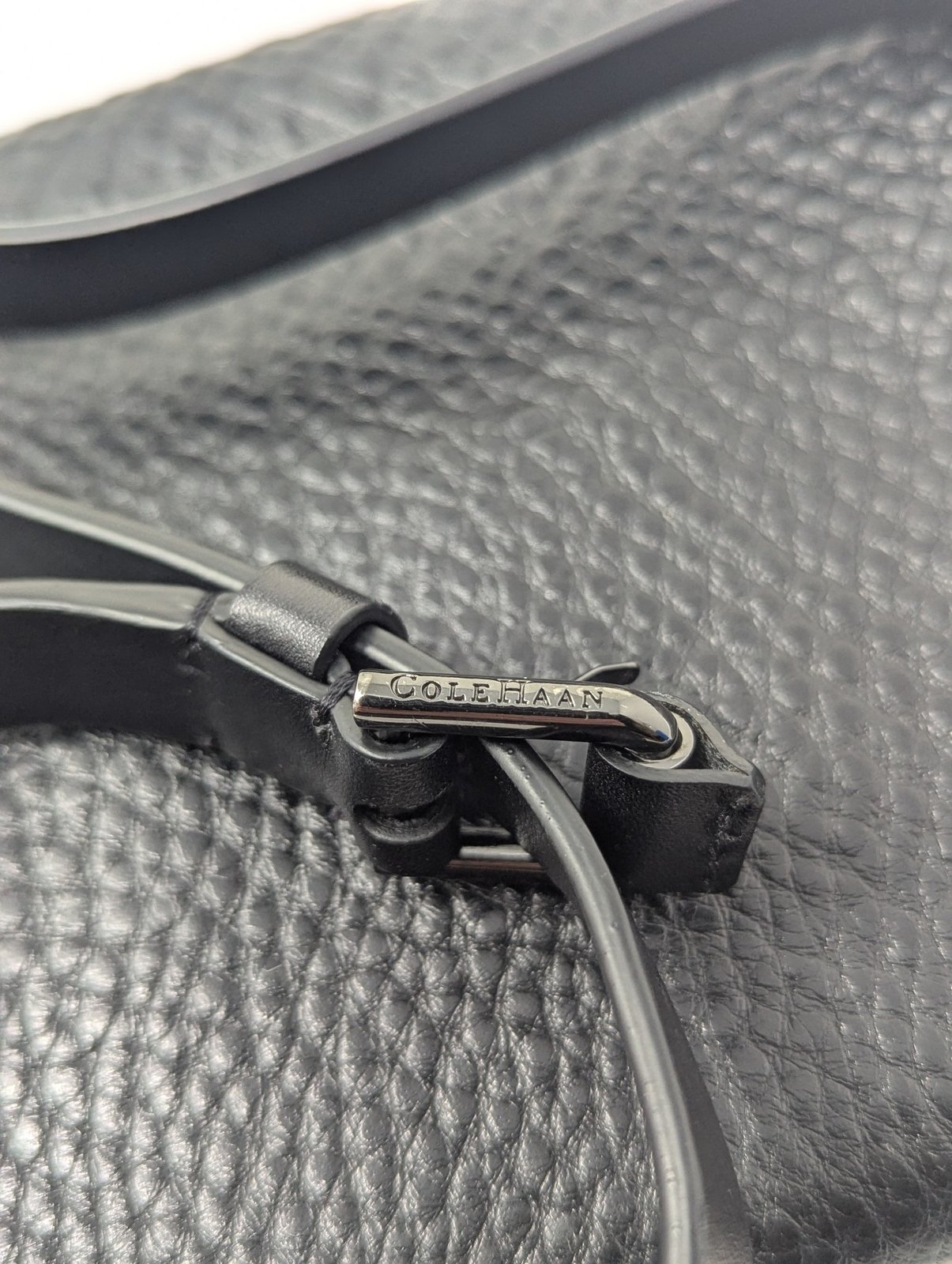 Cole Haan Black Leather Softly Structured Shoulder Cross-Body Bag 6 Cole Haan Black Leather Softly Structured Shoulder Cross-Body Bag - Image 6