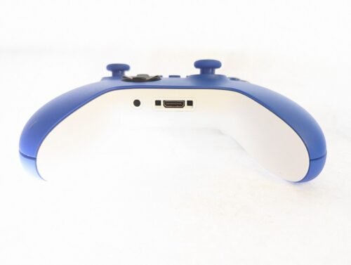 Microsoft QAU-00001 Wireless Controller for Xbox Series X/S - Shock Blue - Image 7