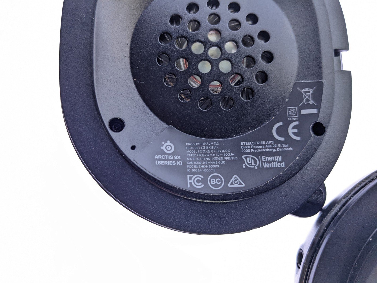 SteelSeries Arctis 9X Wireless Gaming Headset for Xbox X|S & Xbox One - Black 5 SteelSeries Arctis 9X Wireless Gaming Headset for Xbox X|S & Xbox One - Black - Image 5