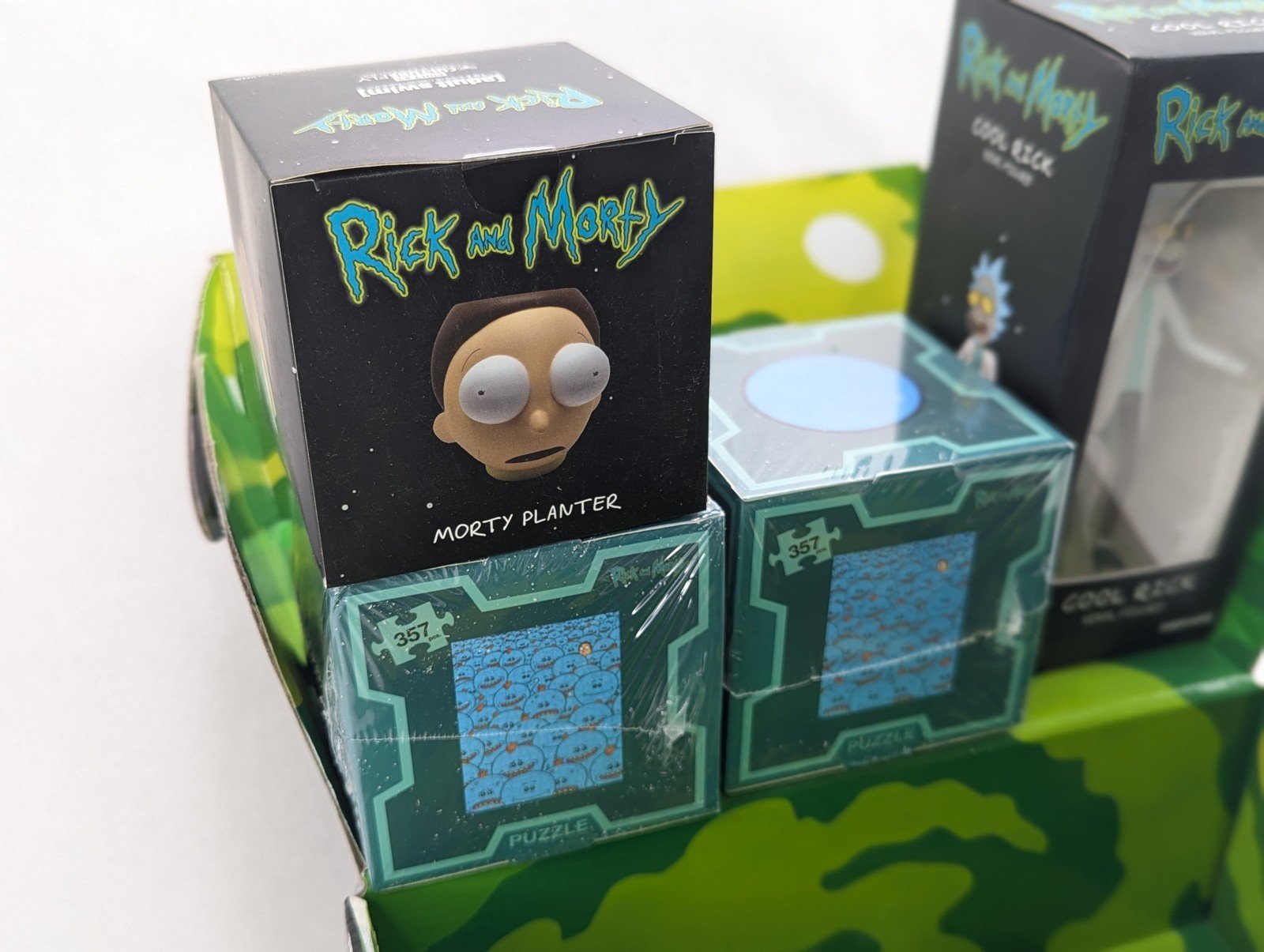 Rick & Morty Gift Box Set - INCOMPLETE 6 Rick & Morty Gift Box Set - INCOMPLETE - Image 6