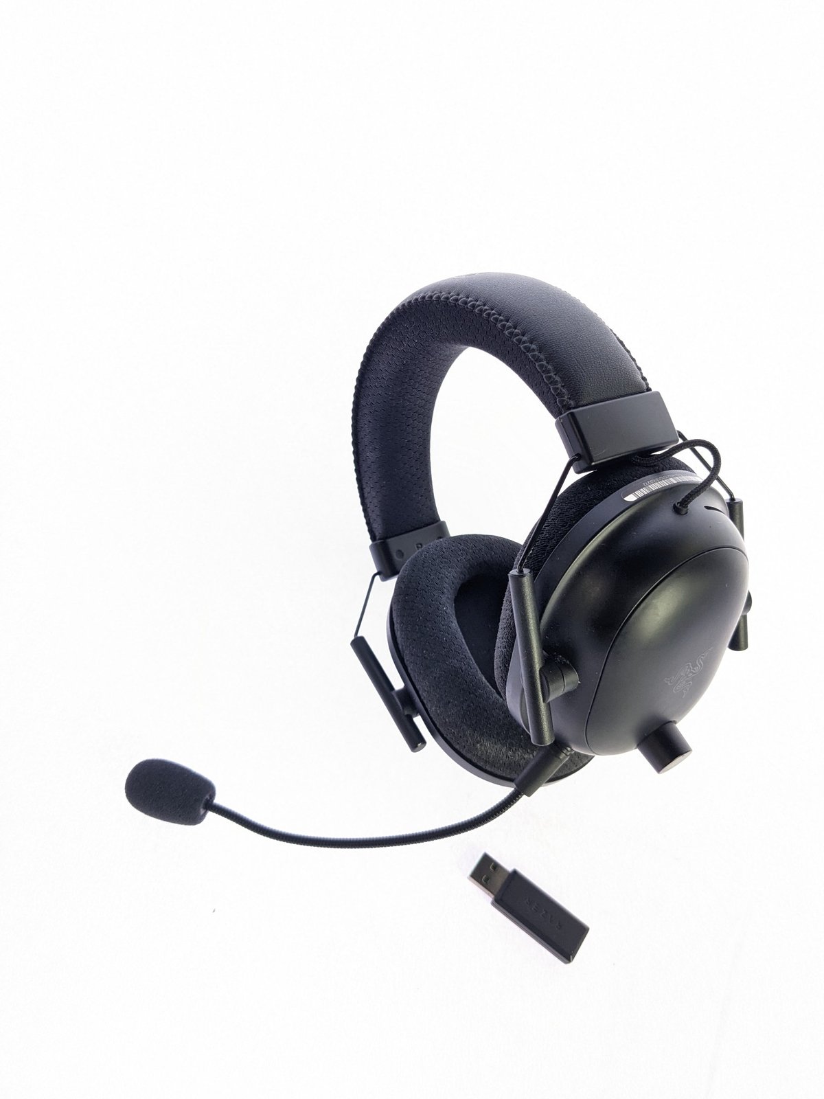 Razer BlackShark V2 Pro WirelessGaming Headset - Black 3 Razer BlackShark V2 Pro WirelessGaming Headset - Black - Image 3